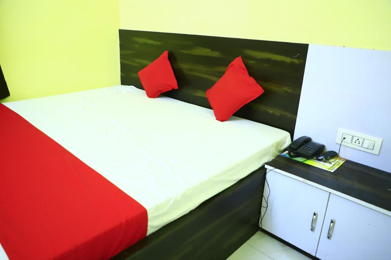Shivraj Homestay 马图拉 外观 照片