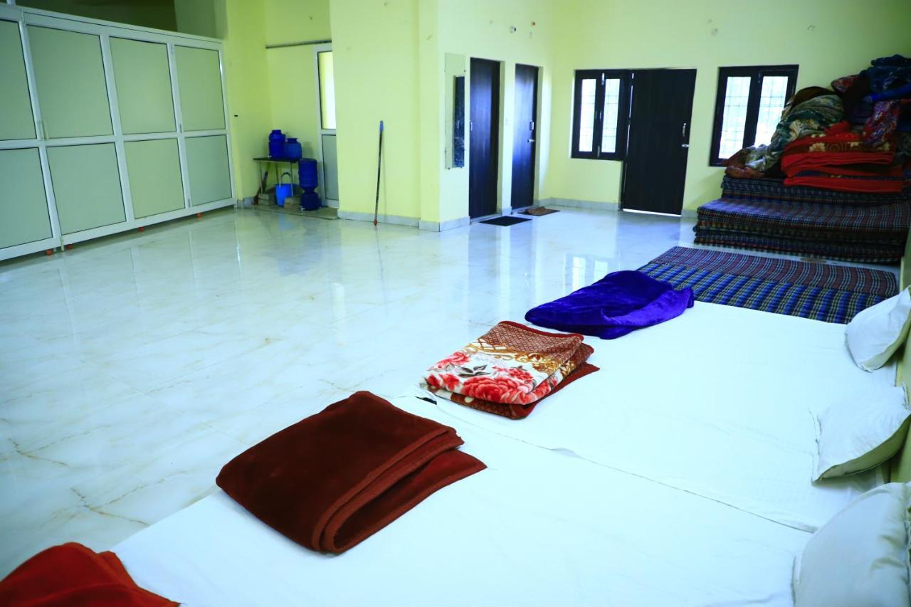 Shivraj Homestay 马图拉 外观 照片
