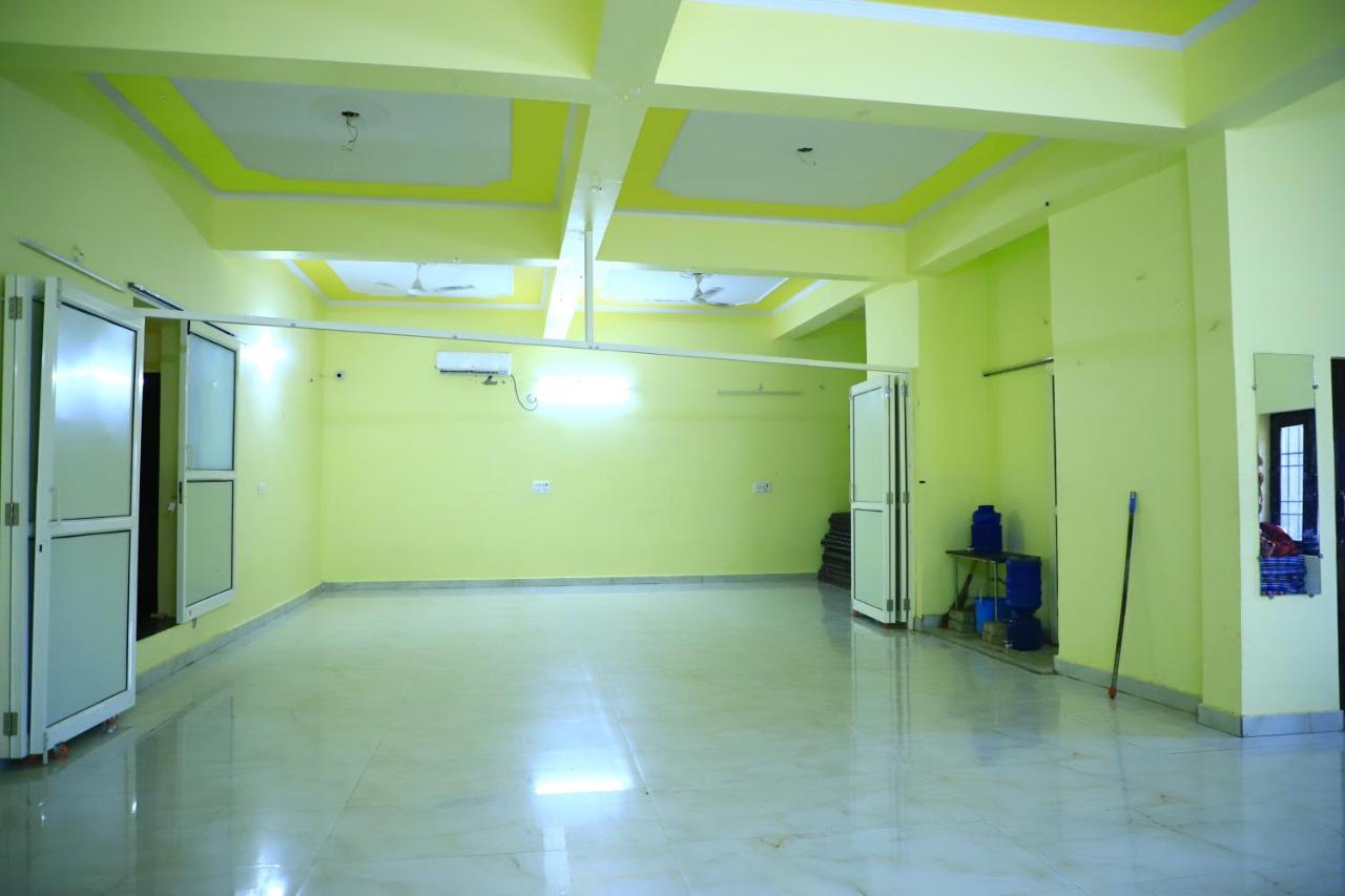 Shivraj Homestay 马图拉 外观 照片