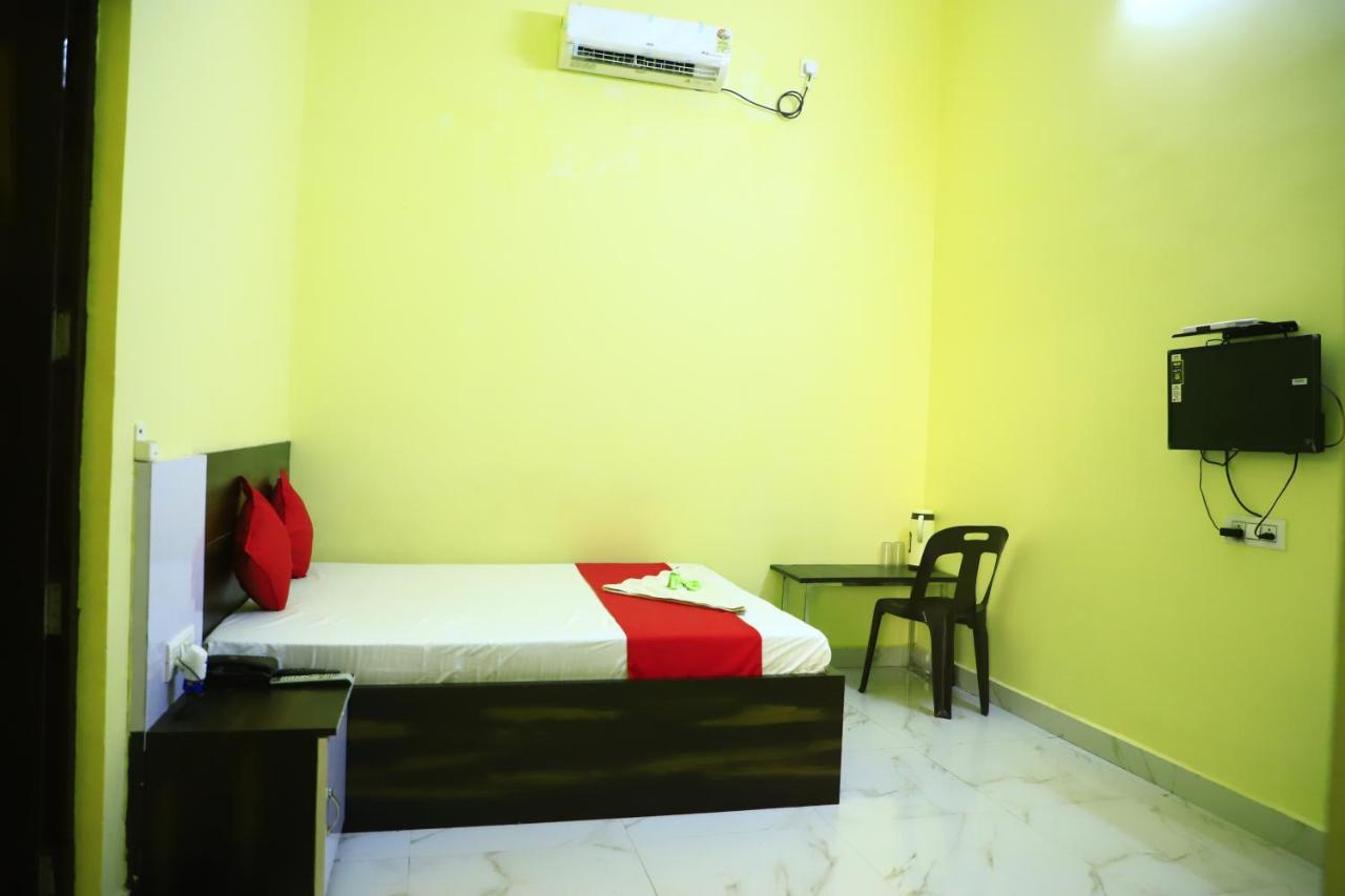 Shivraj Homestay 马图拉 外观 照片